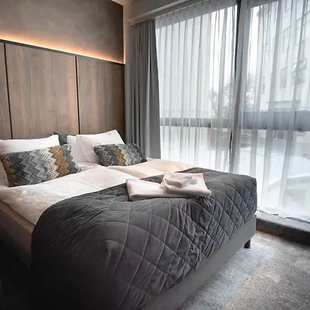 B14 & 4* Reykjavík