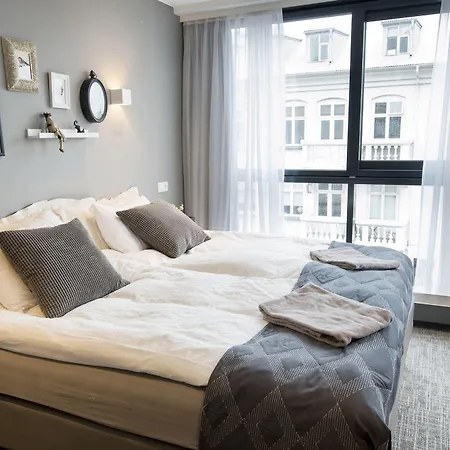 B14 & 4* Reykjavík